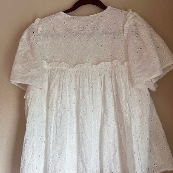 English Factory :: Eyelet Embroidered Cotton Blouse :: Large - Picture 10 of 13